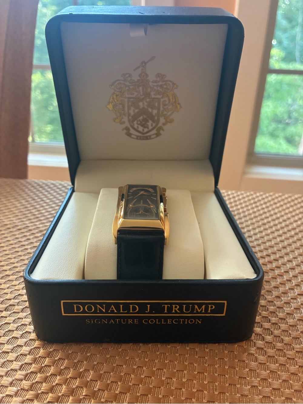 Donald J. Trump Gold-Tone Black Leather Rectangular Men's Watch